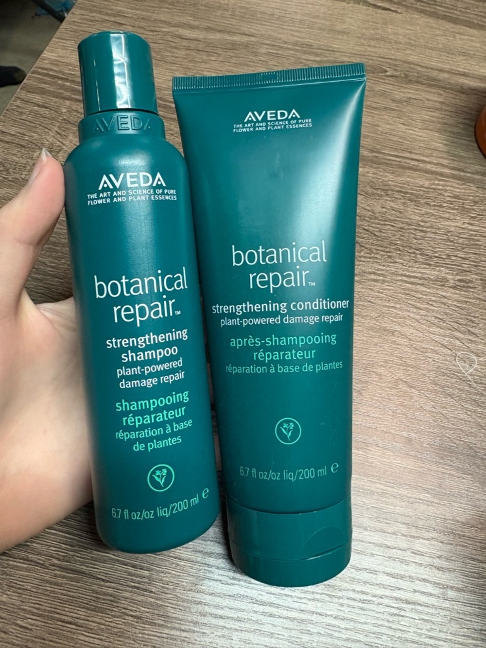 Aveda botanical repair shampoo and conditioner set